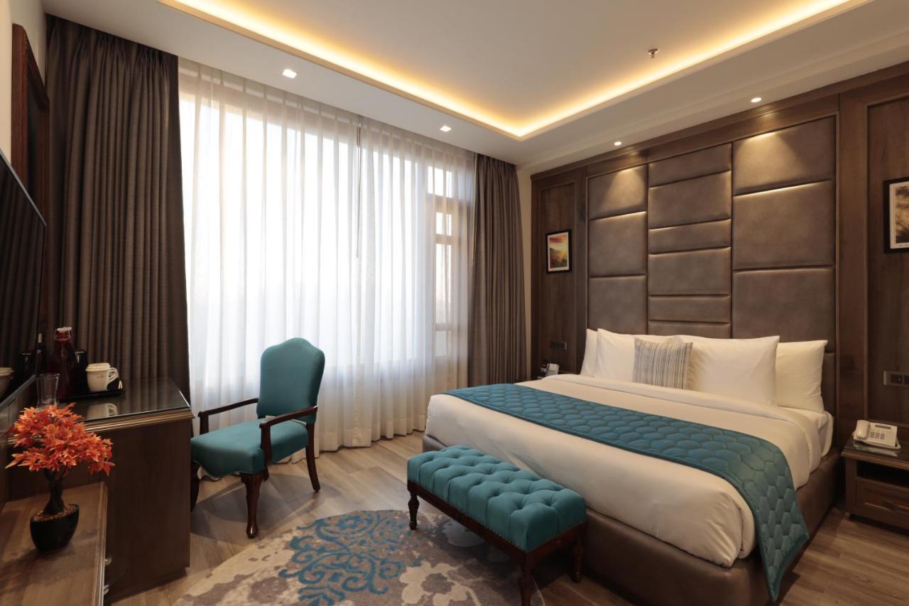 Welcomheritage Elysium Resort & Spa Shimla Esterno foto
